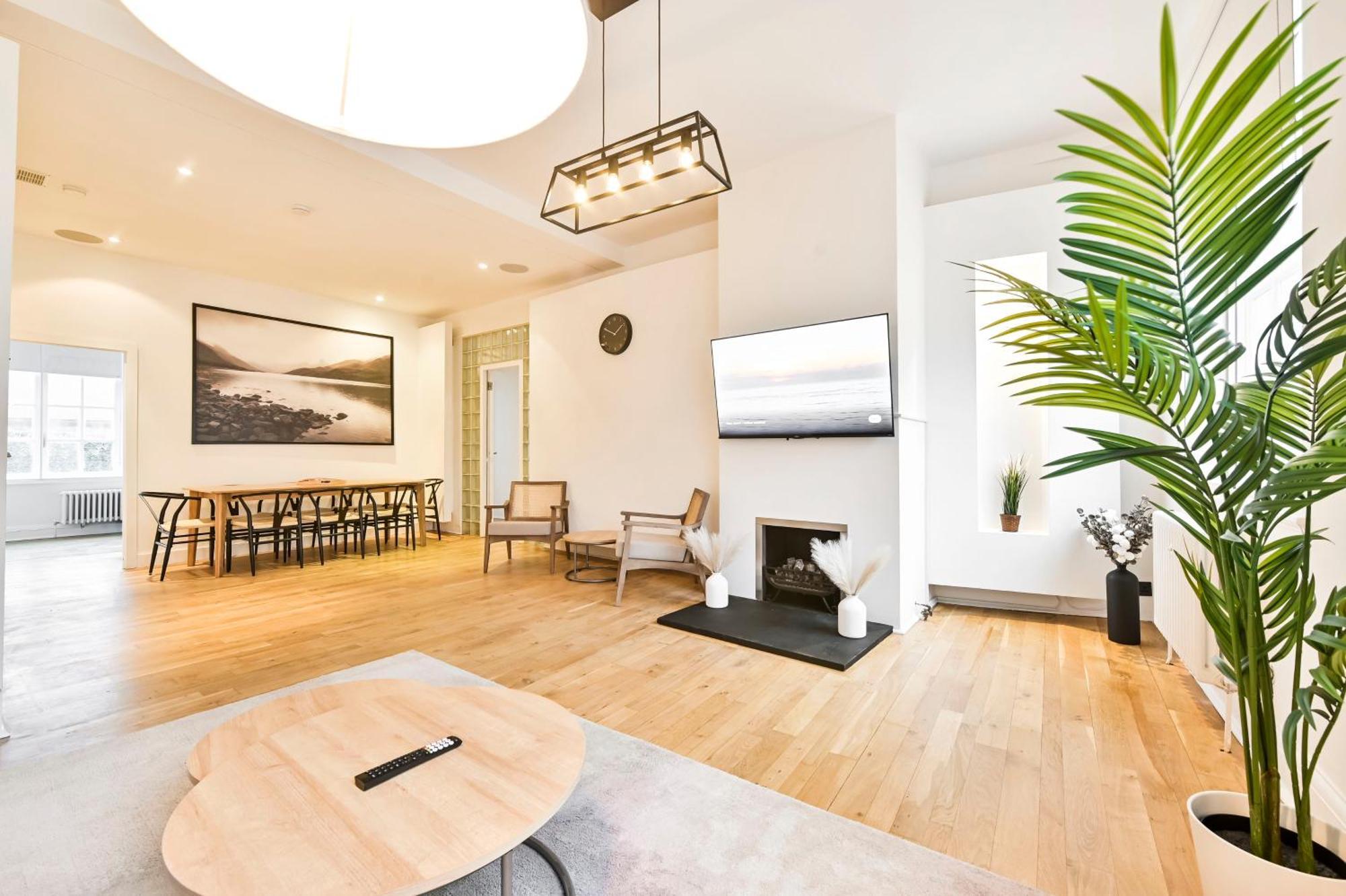 Wonderful Fitzrovia 3 Bed Apartment لندن المظهر الخارجي الصورة