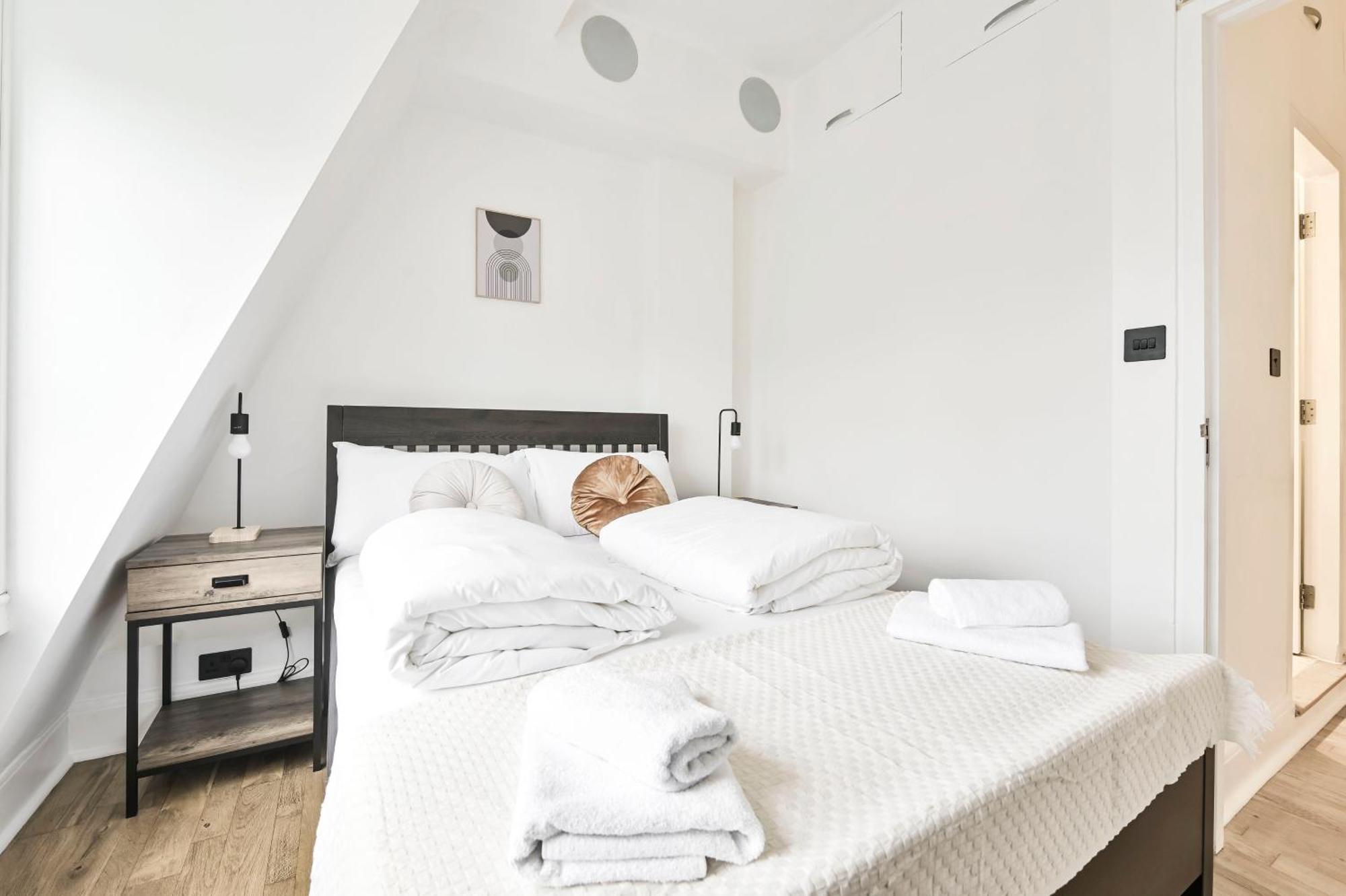 Wonderful Fitzrovia 3 Bed Apartment لندن المظهر الخارجي الصورة